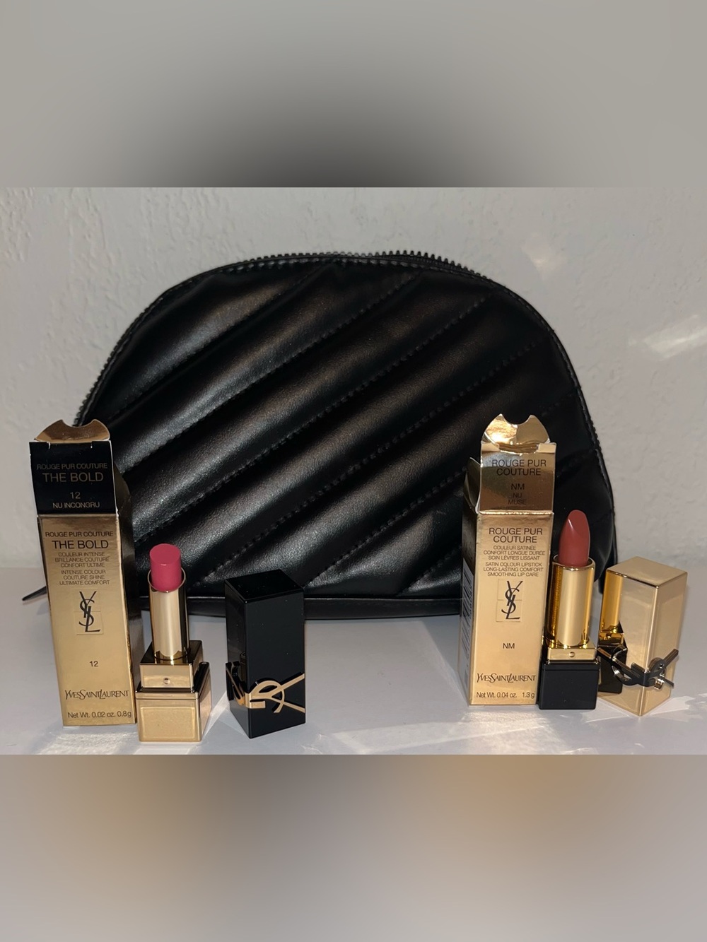 Black Cosmetic Pouch w/ Lipstick Set